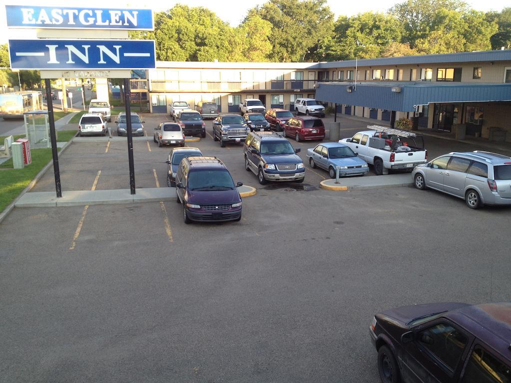 Eastglen Inn เอดมันตัน ภายนอก รูปภาพ